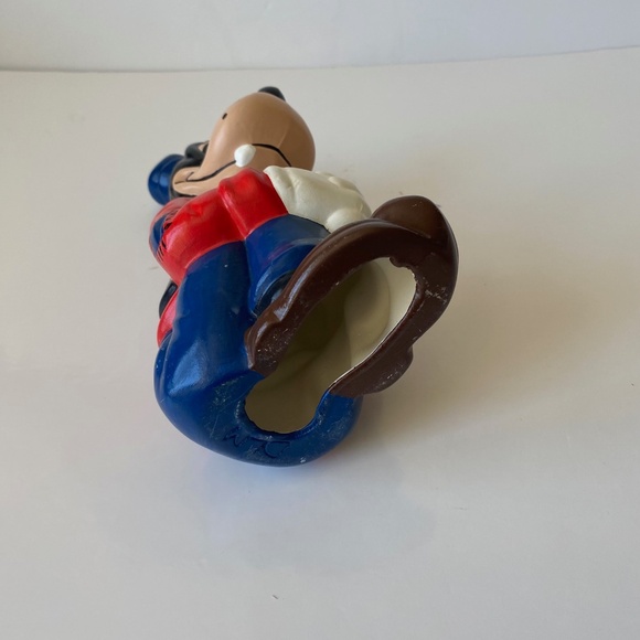 Walt Disney Productions Sitting Goofy Ceramic Statue 9.5" 1970s Vintage - Picture 6 of 9